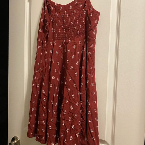 Red dress - Picture 2 of 2